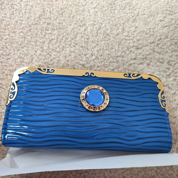 Wallet - Picture 2 of 7